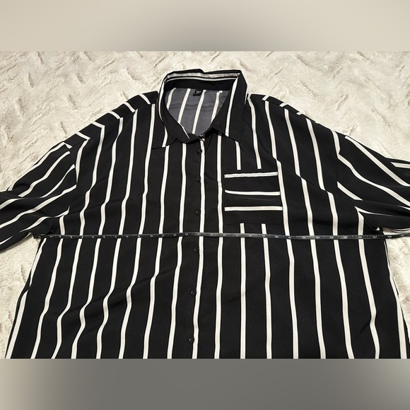 SHEIN Curve Black and White Striped Long Sleeve Button Down T-Shirt Dress - Picture 6 of 12